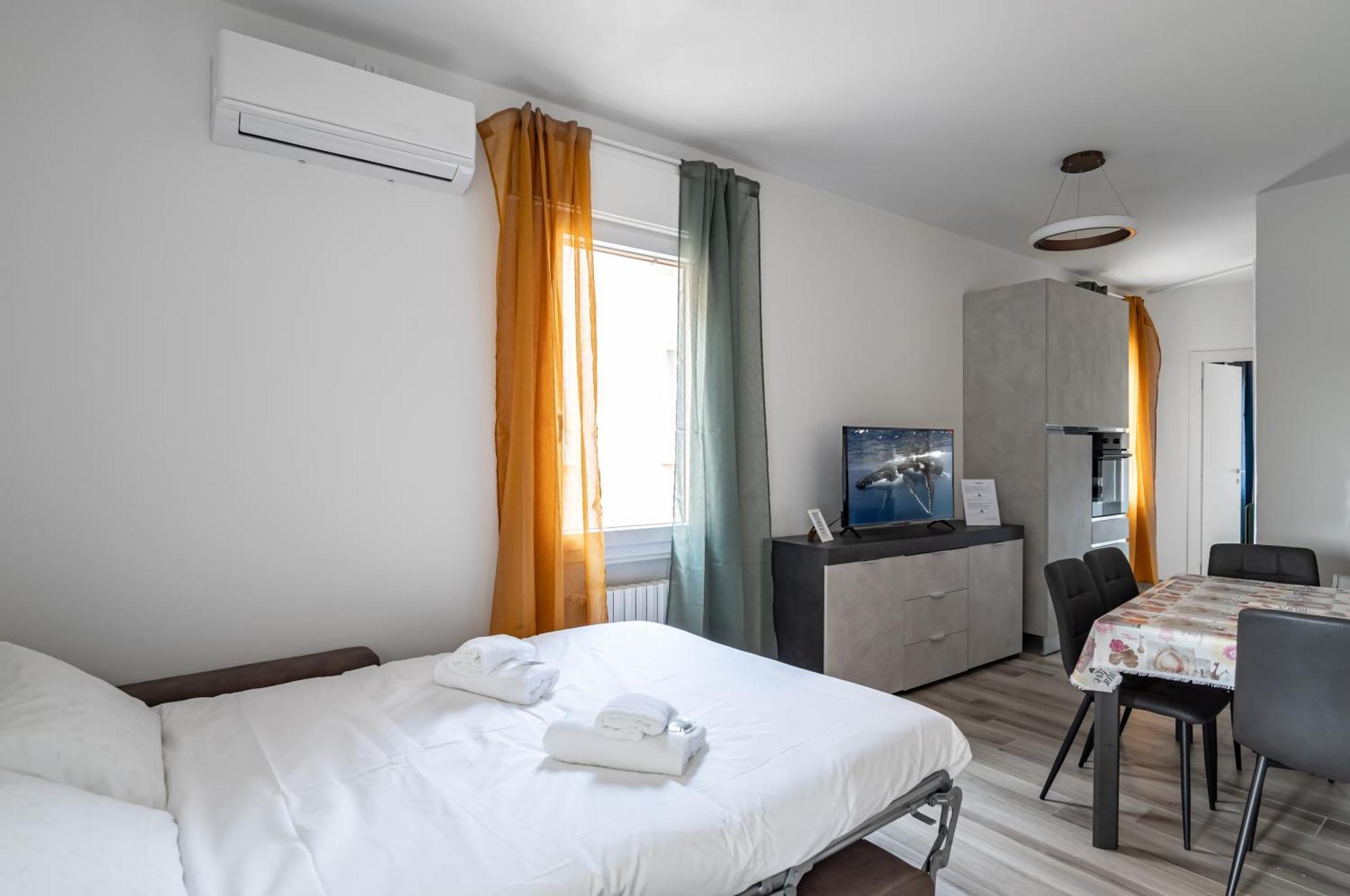 San Vincenzo 1 - 2 - 4 Apartment *