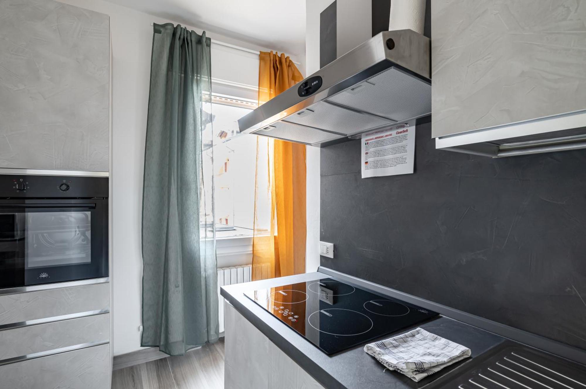 San Vincenzo 1 - 2 - 4 Apartment *